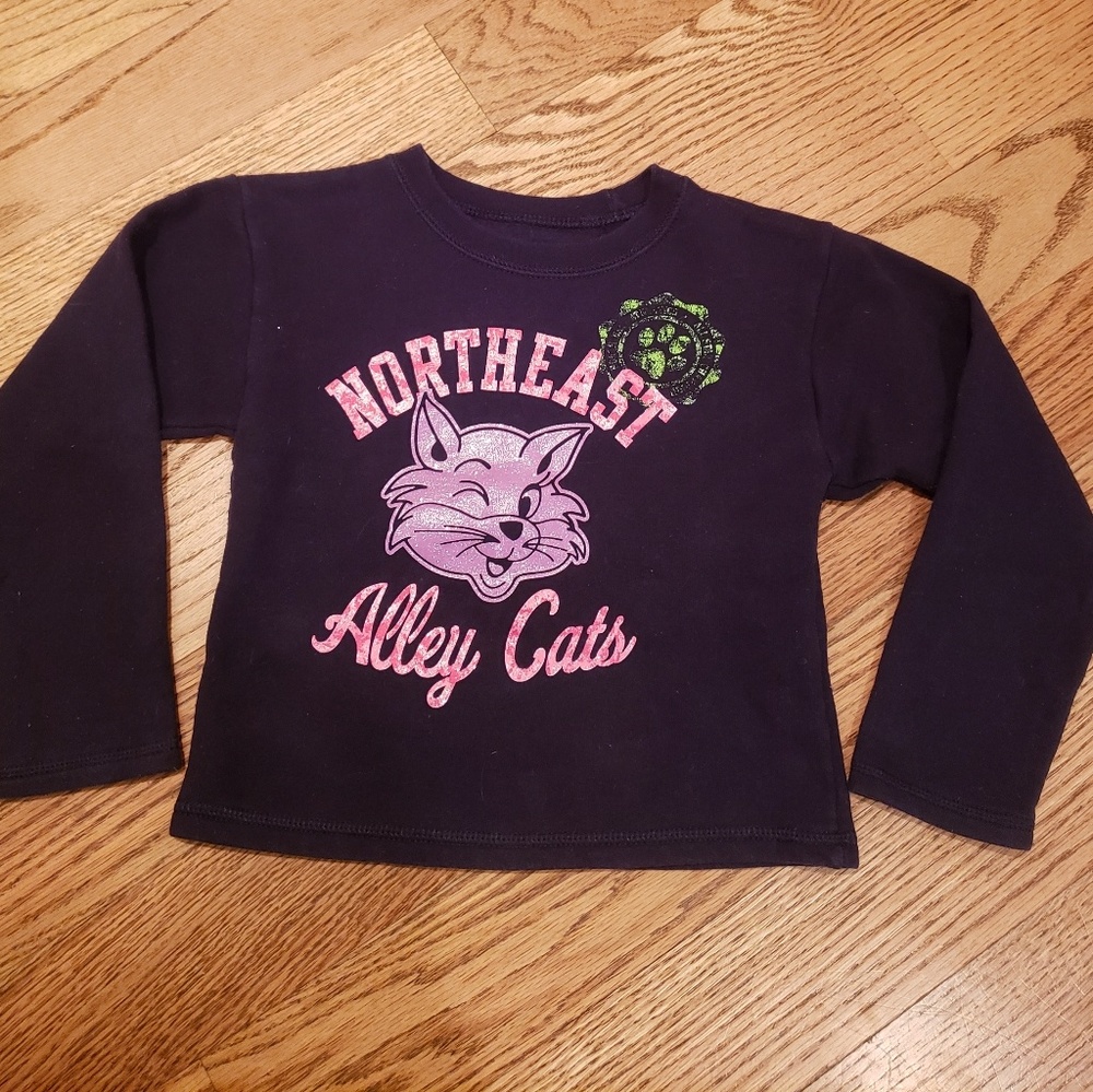 Navy blue long-sleeved shirt